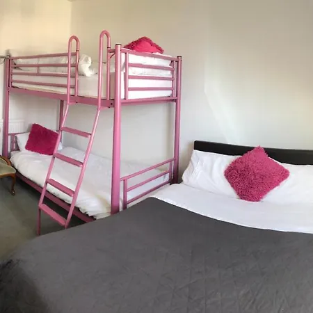 Admiral Hotel 4*