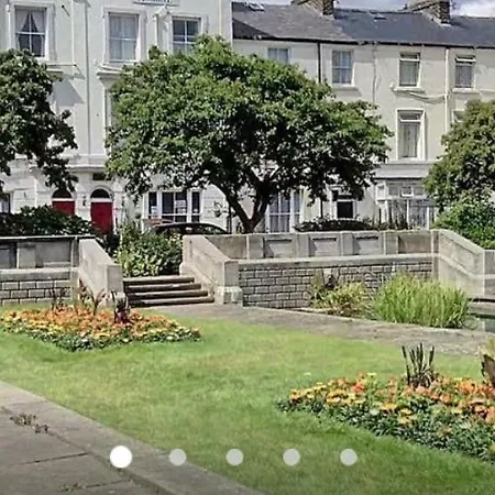 ホテル Admiral 4*